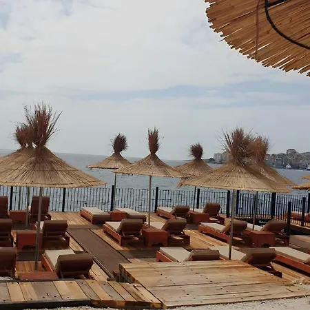 Διαμέρισμα 2f *