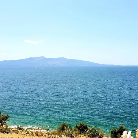 2f * Sarandë