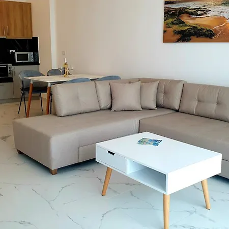 2f * Sarandë