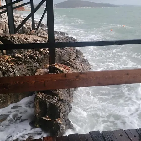 Διαμέρισμα 2f *